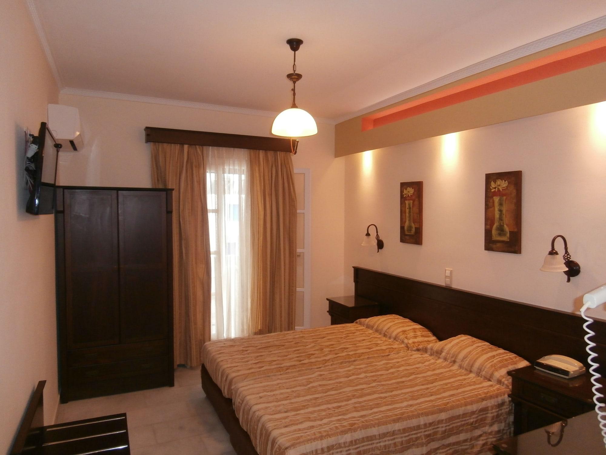 Katerina Hotel 아기오스프로코피오스 외부 사진