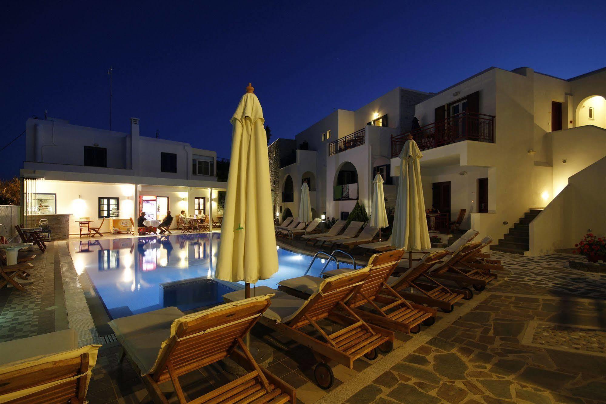 Katerina Hotel 아기오스프로코피오스 외부 사진
